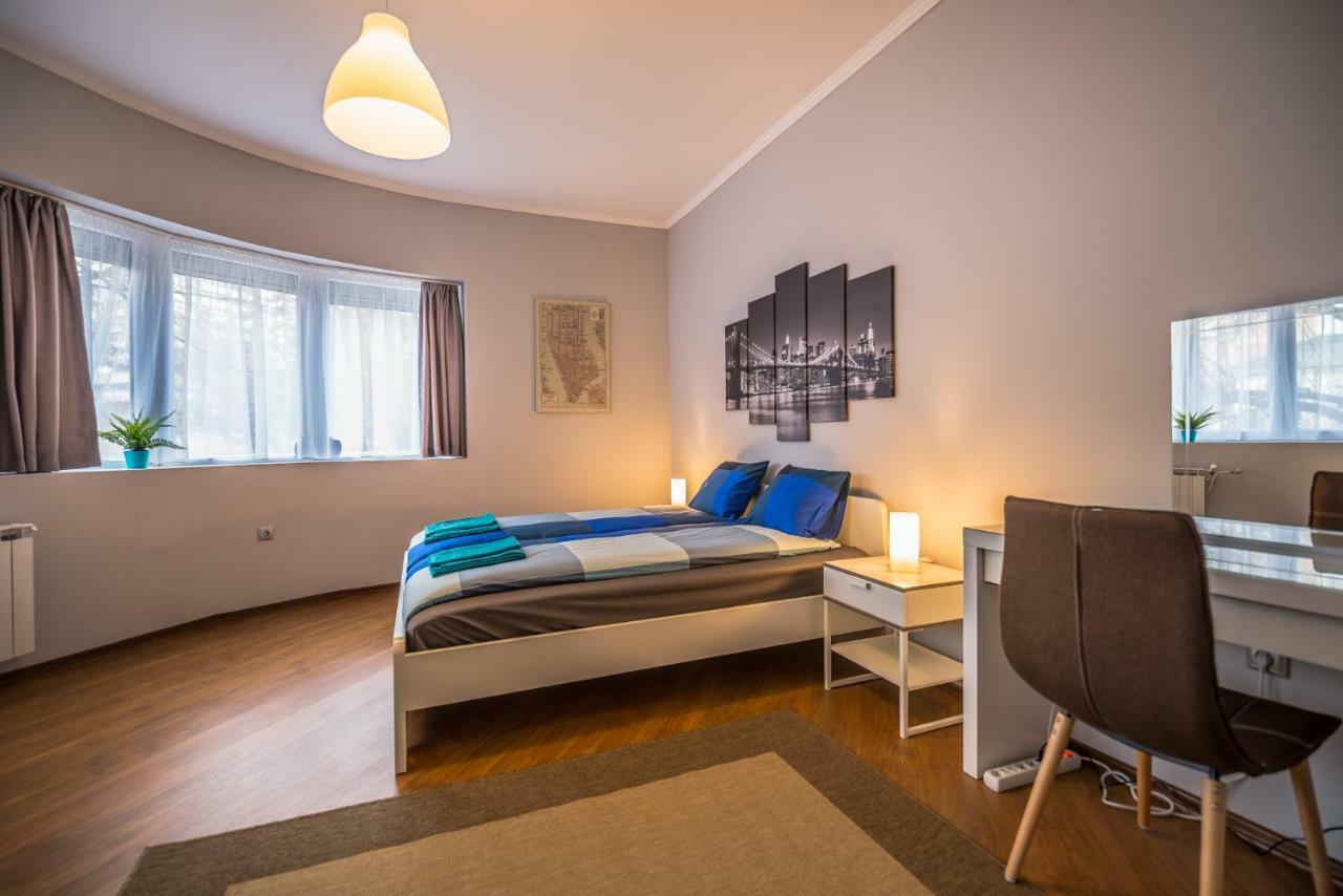 5Th Avenue Sofia Two Bedroom, Two Bathroom, Positano Street Suite By Flat Mаnager المظهر الخارجي الصورة